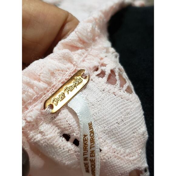 Free People Olivia Romantic Pink Lace Round Neck Flare Sleeve Blouse Size XS - Picture 10 of 15